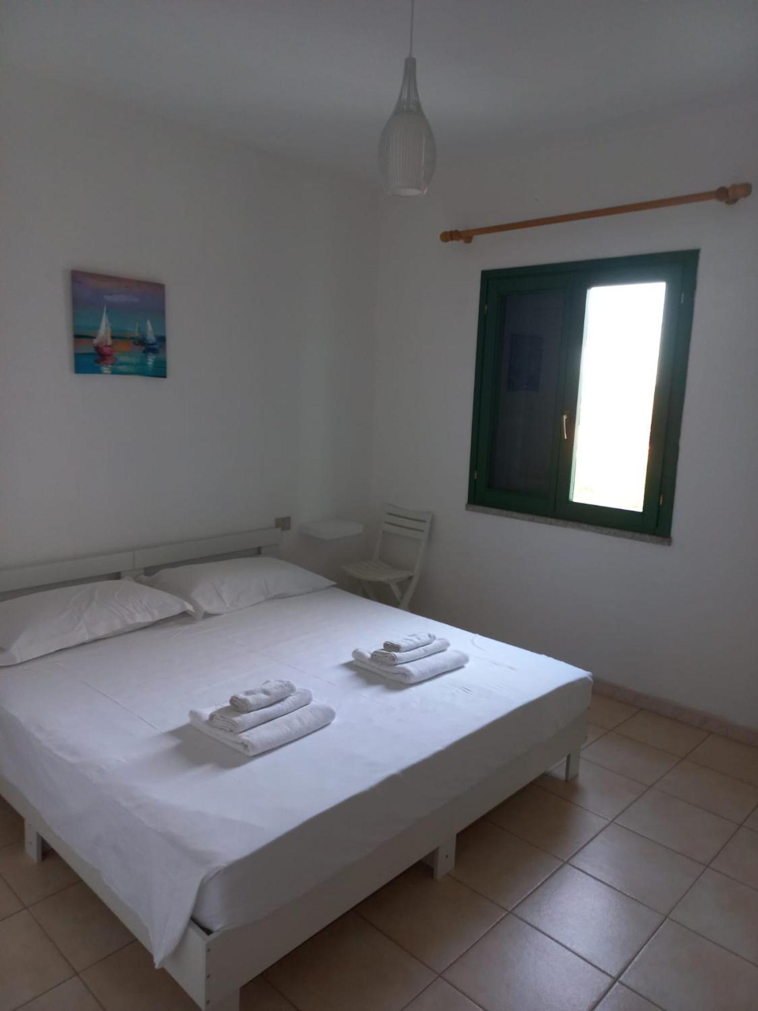 Residence La Funtana San Teodoro  Buitenkant foto